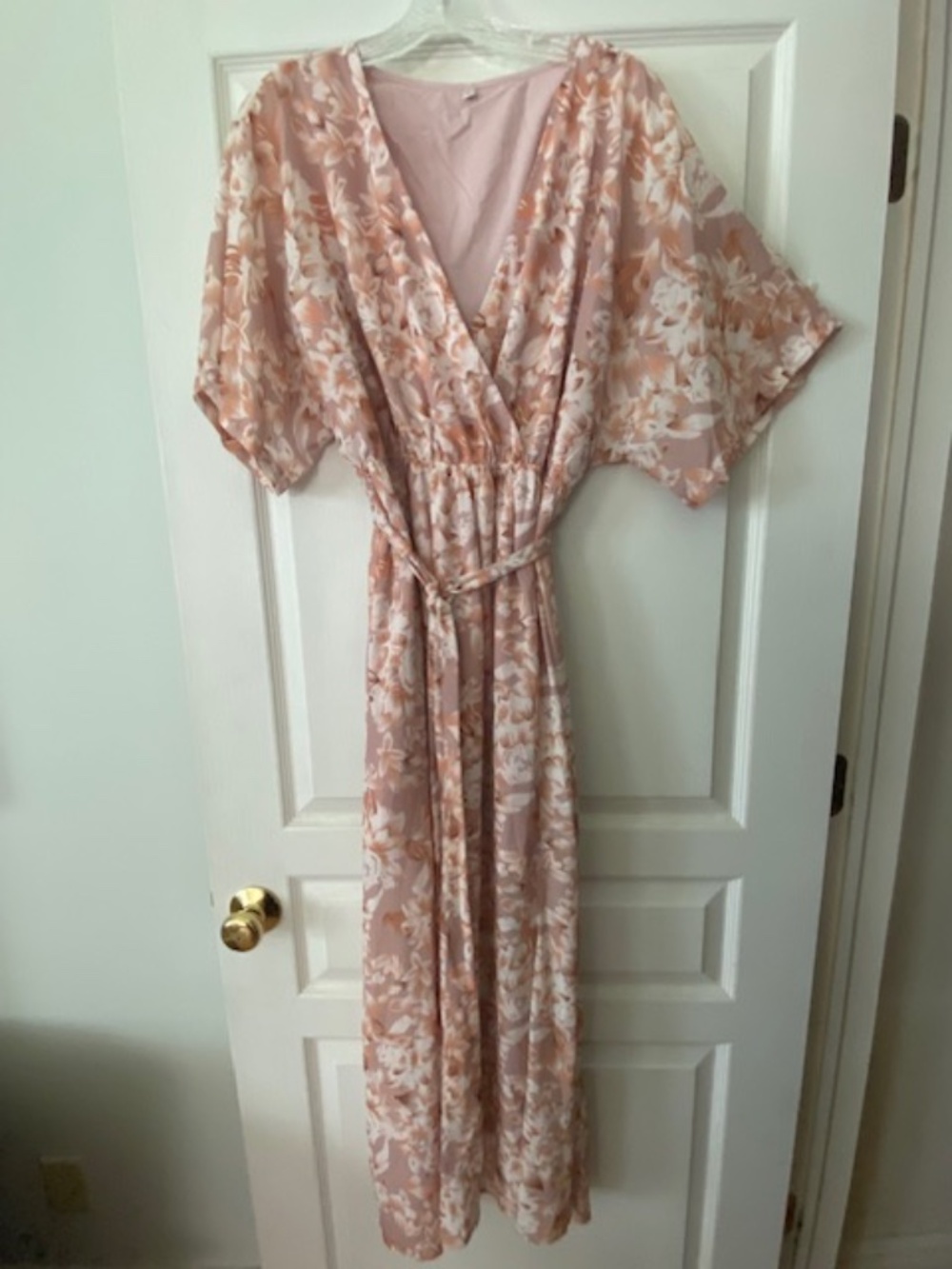 Floral maxi dress pink blush colors Size Large